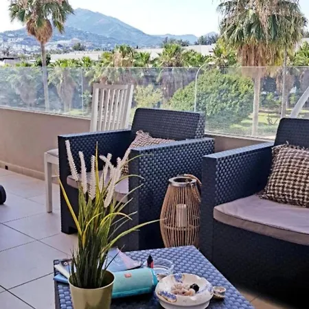 Cozyfina Apartman *